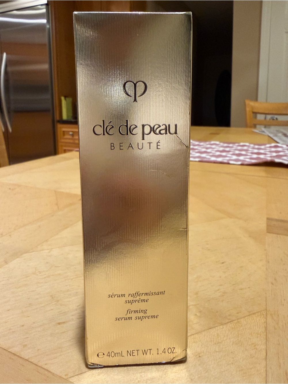 clé de peau Beauté Firming Serum Supreme - Gold